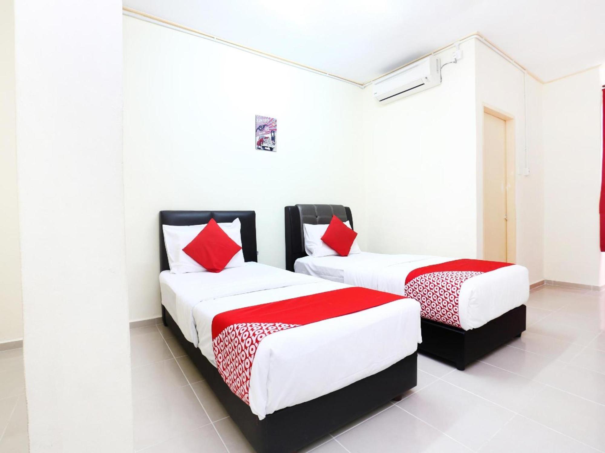 Super Oyo 89640 Hotel Pelangi Marang Buitenkant foto