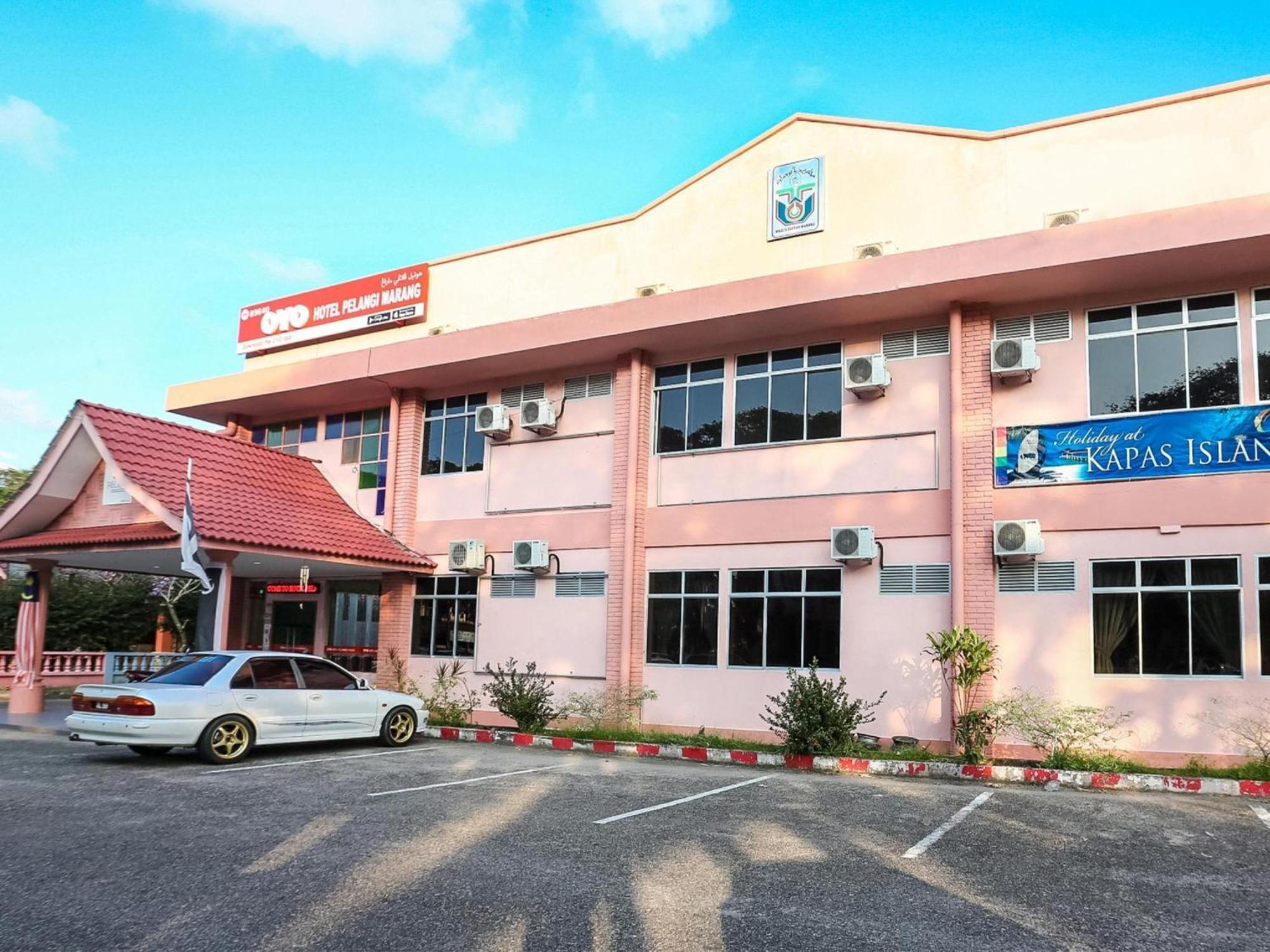 Super Oyo 89640 Hotel Pelangi Marang Buitenkant foto