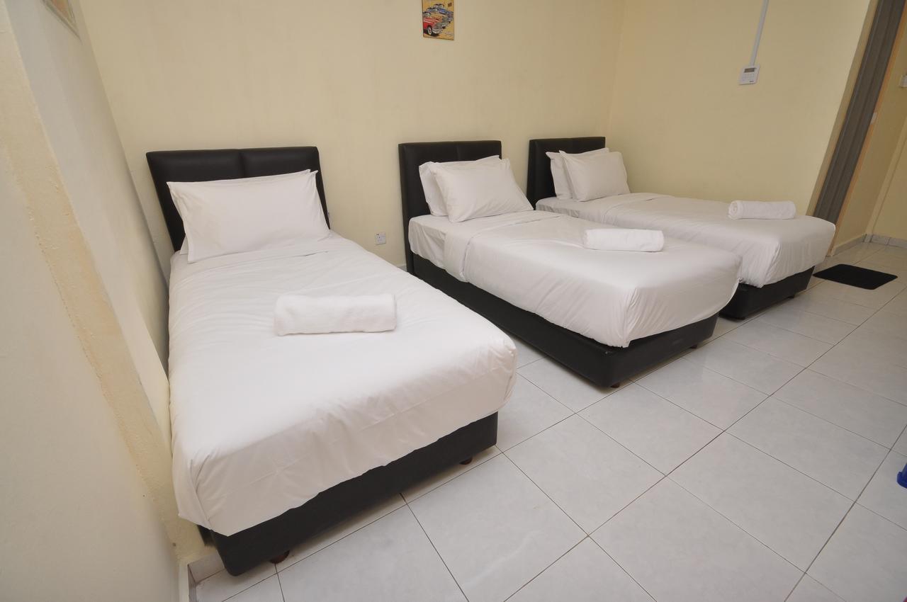 Super Oyo 89640 Hotel Pelangi Marang Buitenkant foto