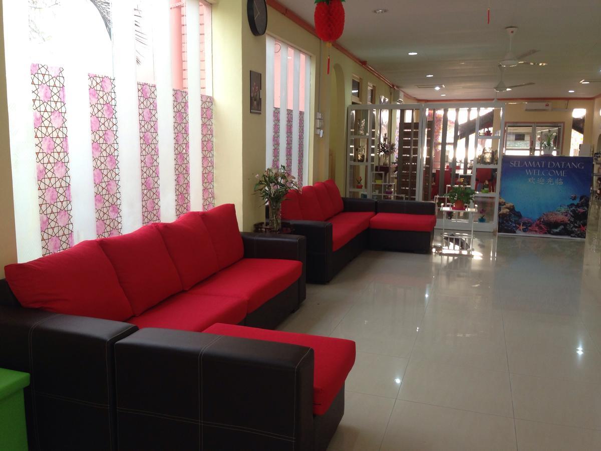 Super Oyo 89640 Hotel Pelangi Marang Buitenkant foto